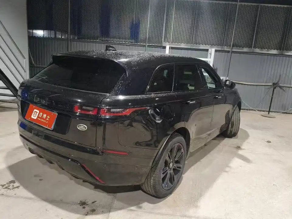Land Rover Range Rover Velar 2021 P250 Gloss Black Collector's Edition фото 2