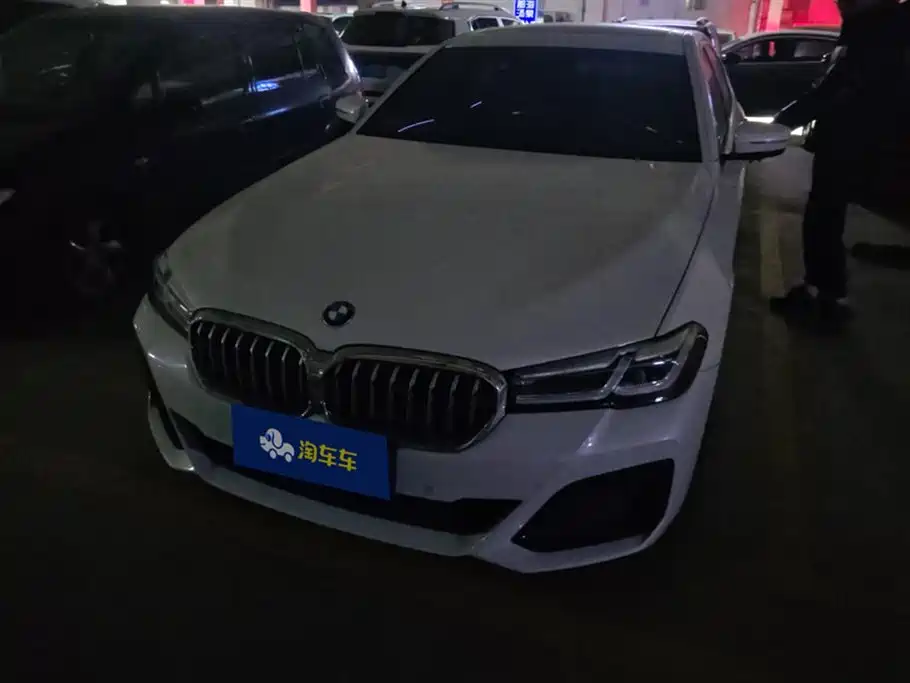 BMW 5 SERIES