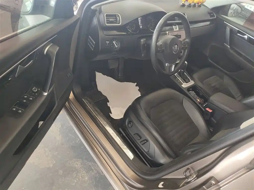 Volkswagen Magotan 2015 1.8TSI Luxury фото 16