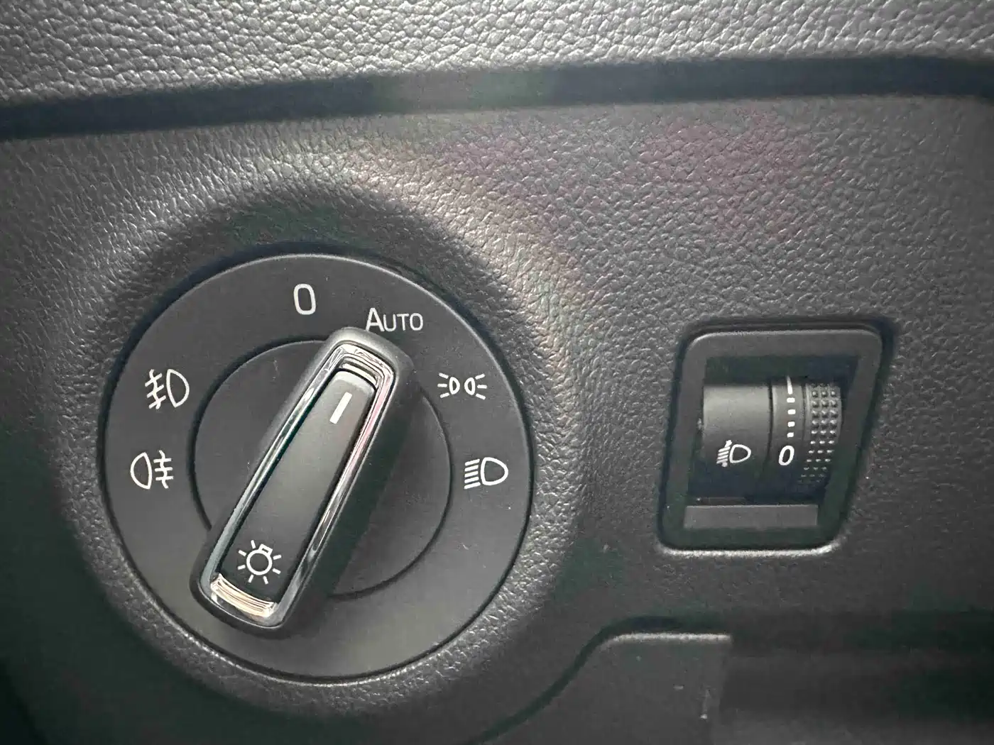 Škoda Karoq 2022 TSI280 Luxury Edition фото 13