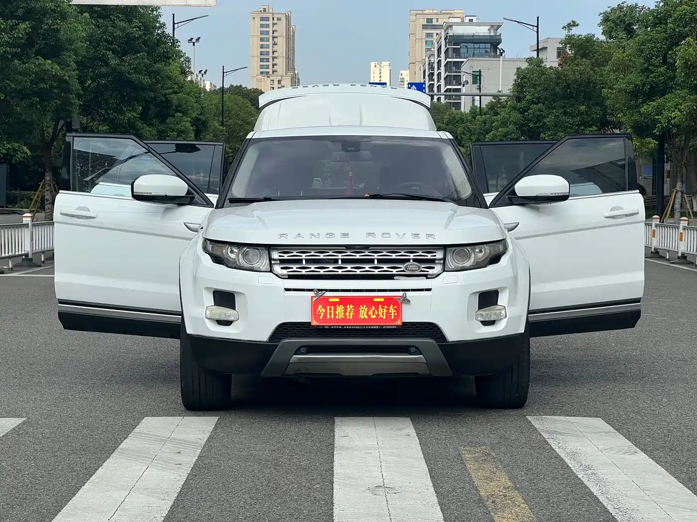 Фото 8 - Land Rover Range Rover Evoque (Import)