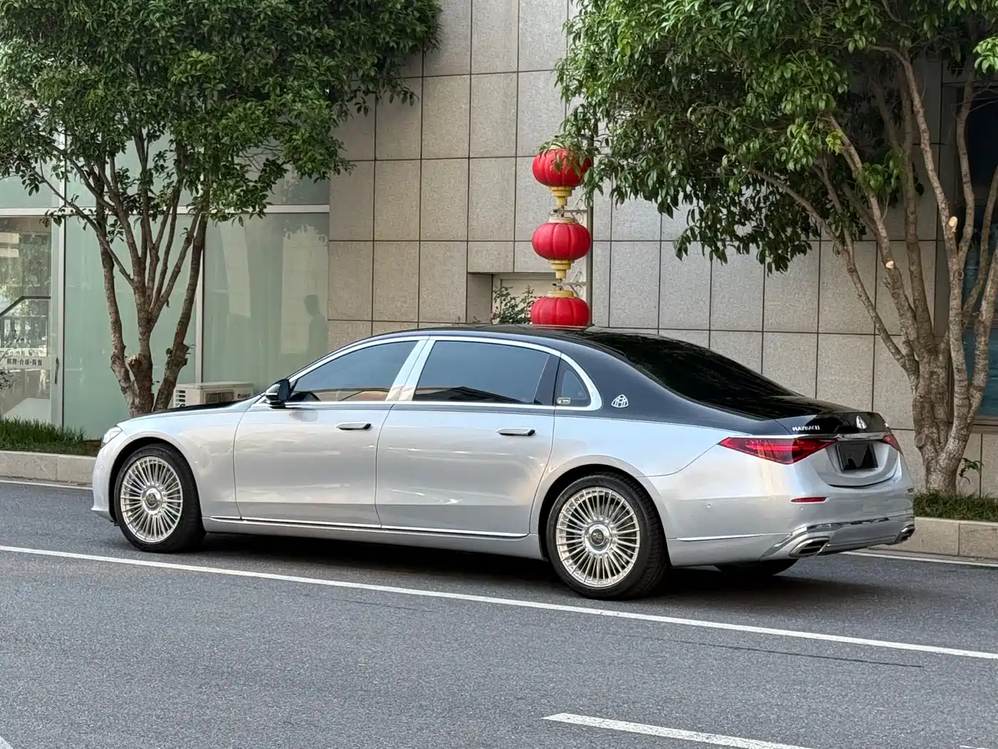 Mercedes-Benz Maybach S-Class 2022 S 480 4MATIC Intelligent Premium Special Edition фото 3