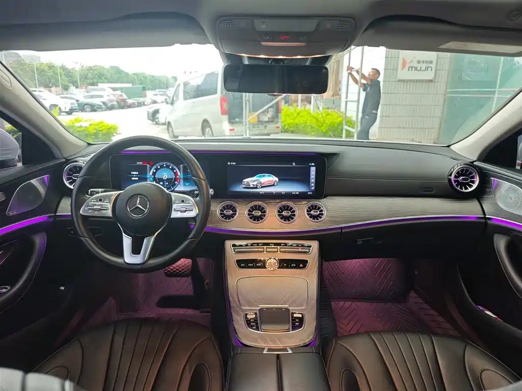 Mercedes-Benz CLS 2018 CLS 300 Luxury фото 17