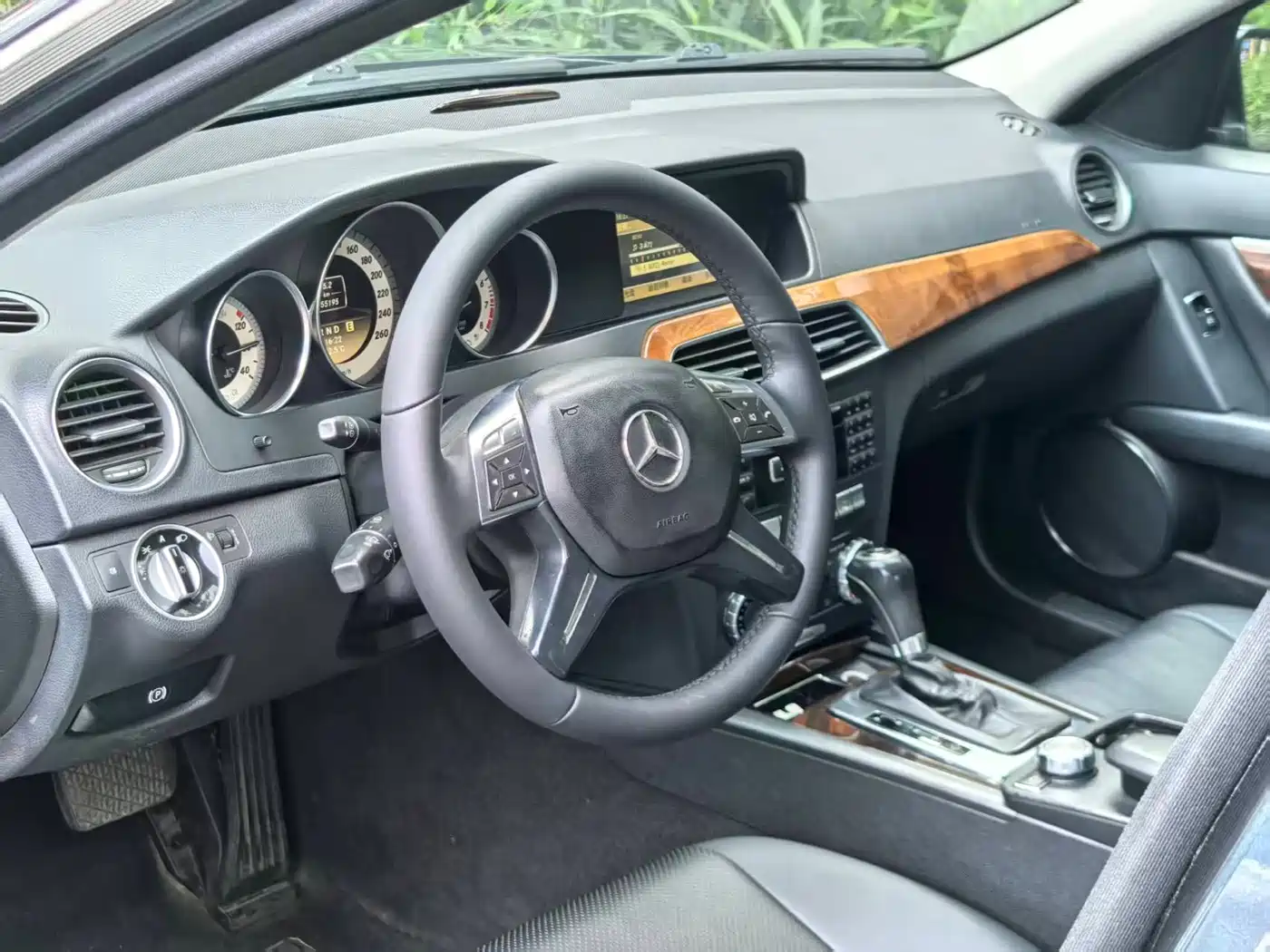 Mercedes-Benz C-Class 2011 C 200 CGI Fashion фото 3