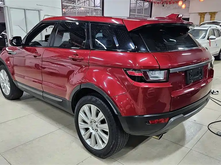 Land Rover Range Rover Evoque 2017 2.0T SE Smart Shine Edition фото 28