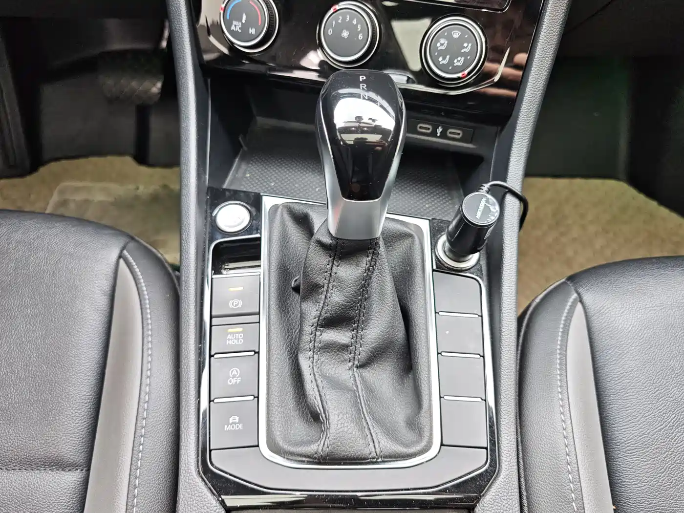 Volkswagen Sagitar 2022 280TSI DSG Surpassing Edition фото 14