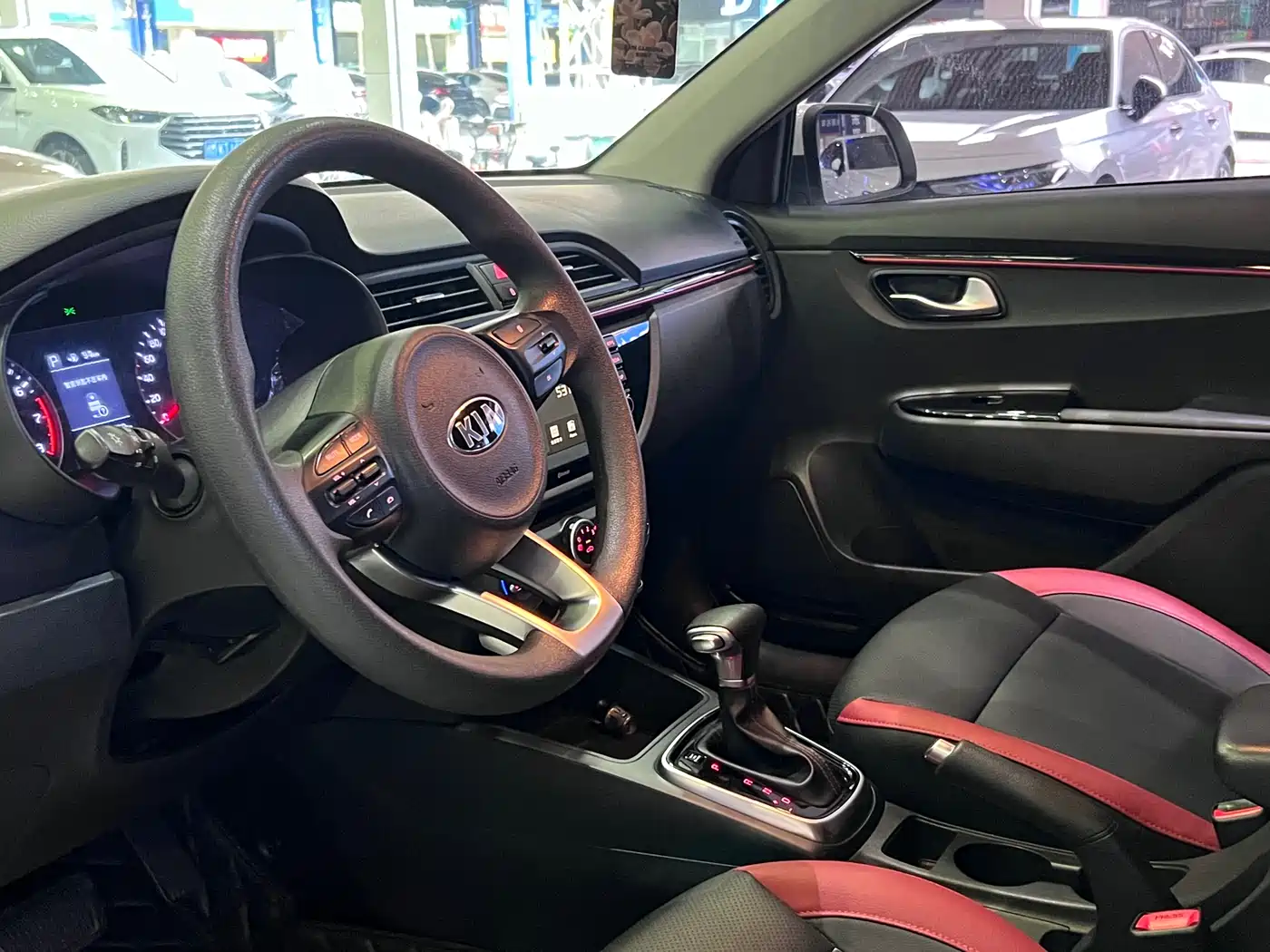 Kia KX CROSS 2017 1.4L AT GLS фото 8