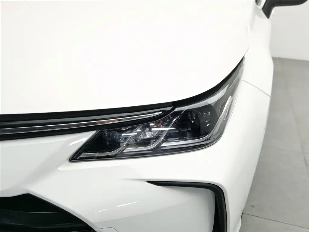 Toyota Corolla 2021 1.2T S-CVT Elite PLUS Edition фото 7