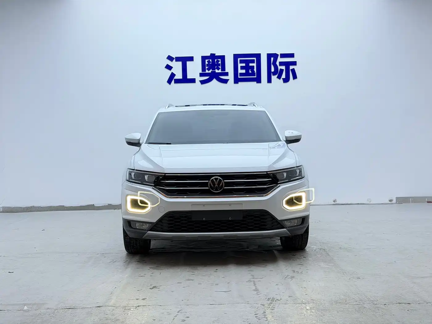 VOLKSWAGEN T ROC EXPLORING SONGS