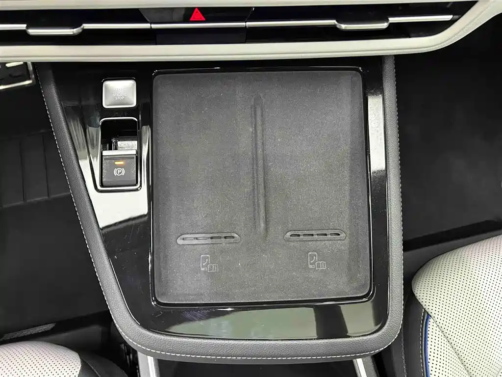 Volkswagen Talagon 2025 450TSI R-Line 6-Seater фото 5