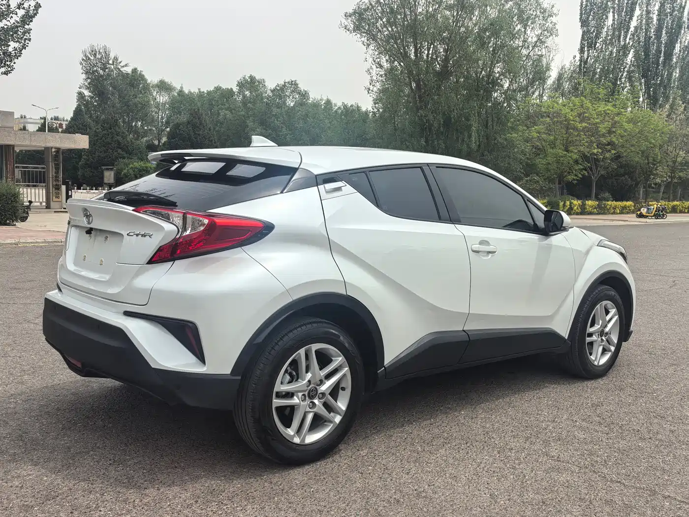 Toyota C-HR 2023 Model 2.0L Comfort Edition фото 9