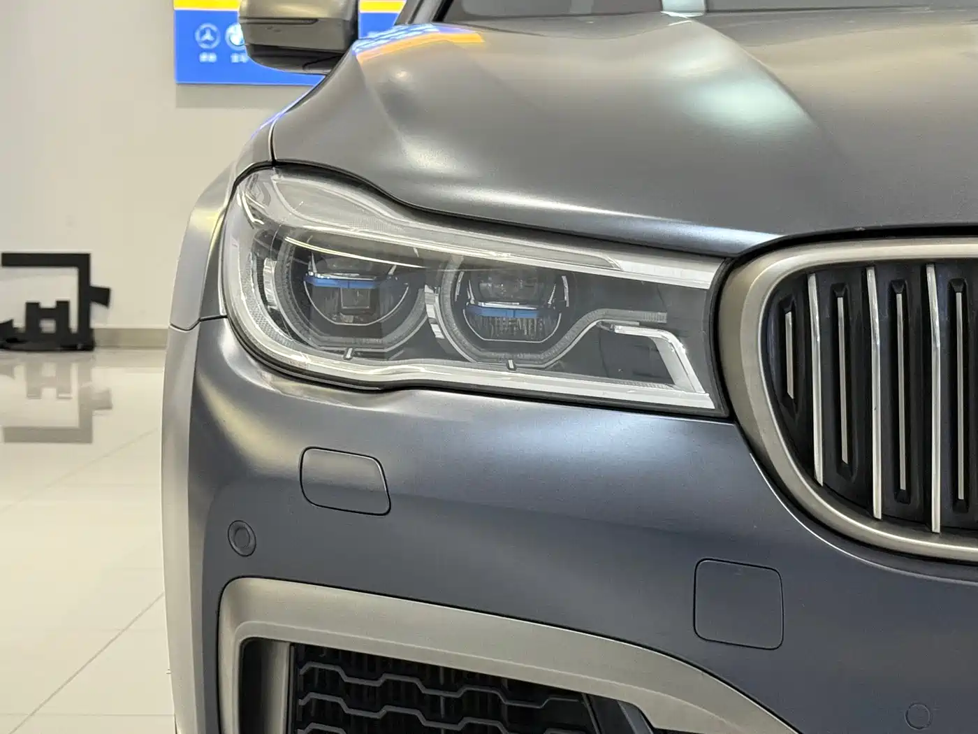 BMW 7 Series 2017 M760Li xDrive Excellence Luxury фото 4