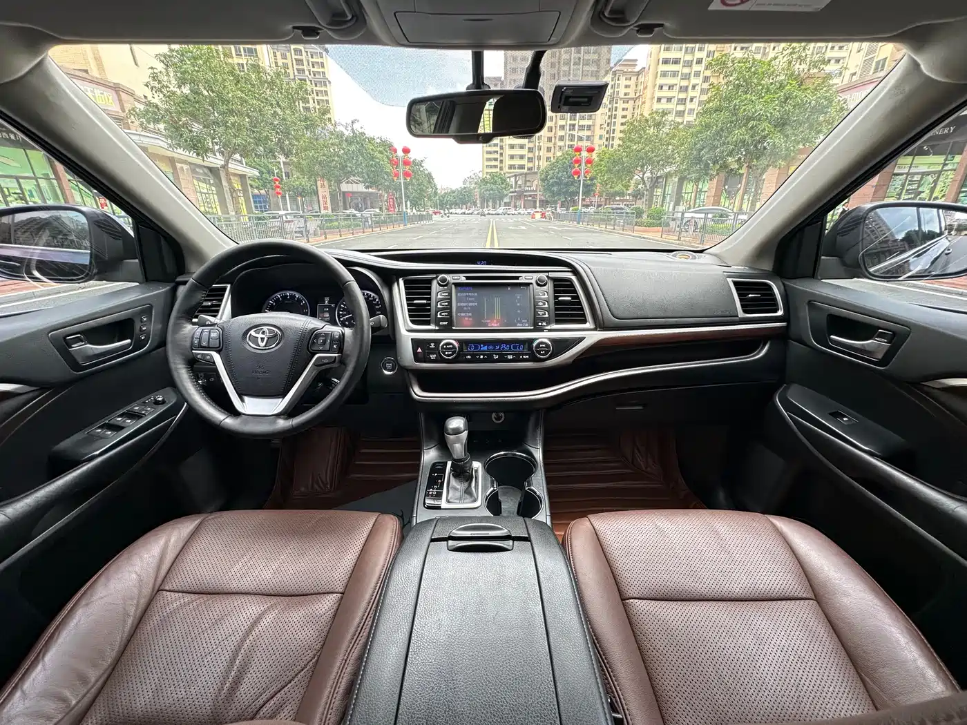 Toyota Highlander 2015 2.0T AWD Ultimate Edition 7-seater фото 16