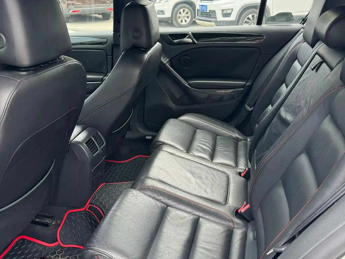 Volkswagen Golf GTI 2012 2.0TSI GTI фото 9