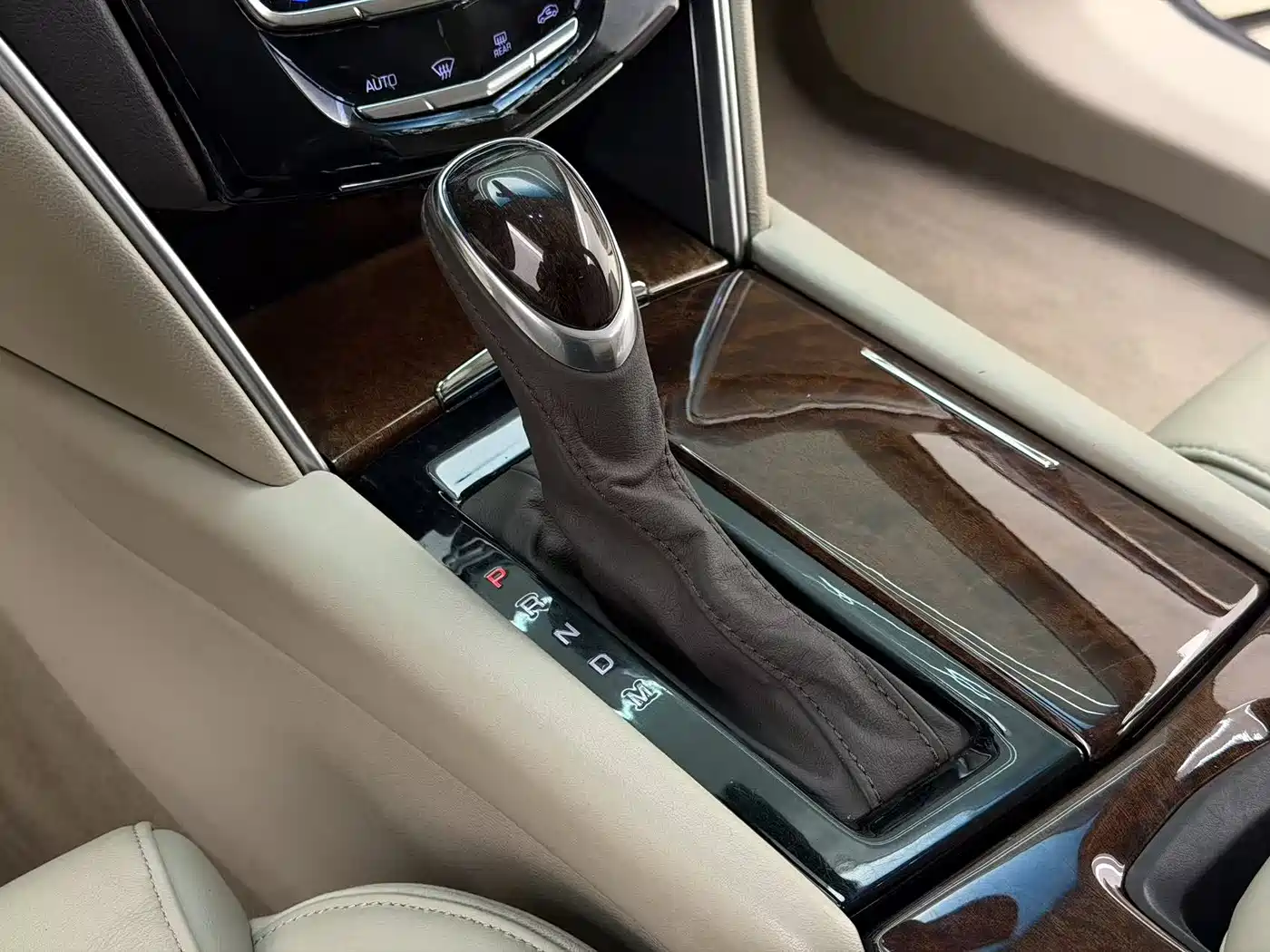 Cadillac XTS 2016 28T Elite фото 16