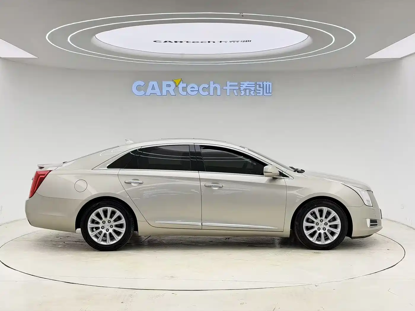 Cadillac XTS 2016 28T Elite фото 4