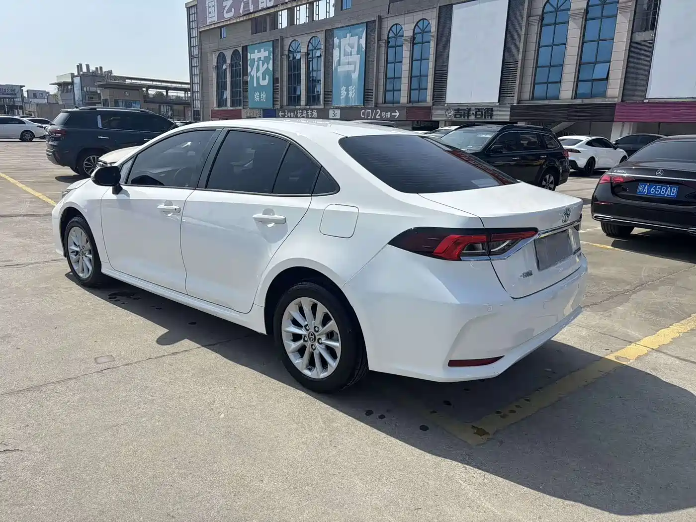 Toyota Corolla 2019 1.2T S-CVT GL-i Elite Edition фото 7