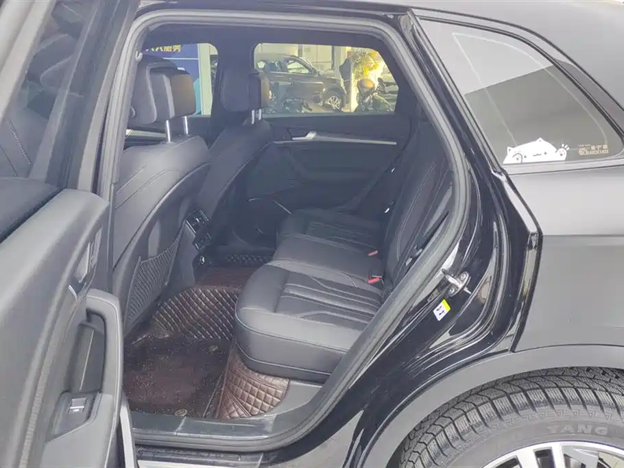 Audi Q5L 2023 40T Luxury Dynamic фото 11