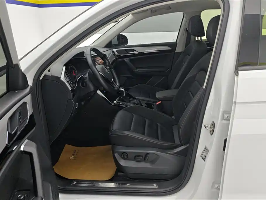 Volkswagen Tayron 2020 330TSI 2WD Luxury Smart Edition фото 9