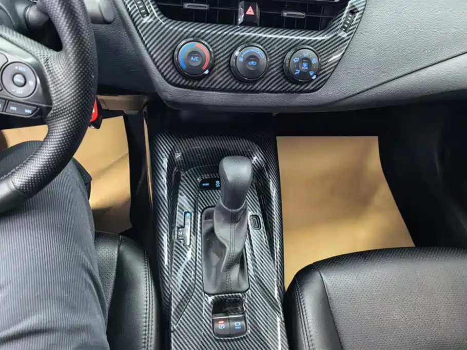 Toyota Corolla 2019 1.2T S-CVT GL Pioneer Edition фото 16