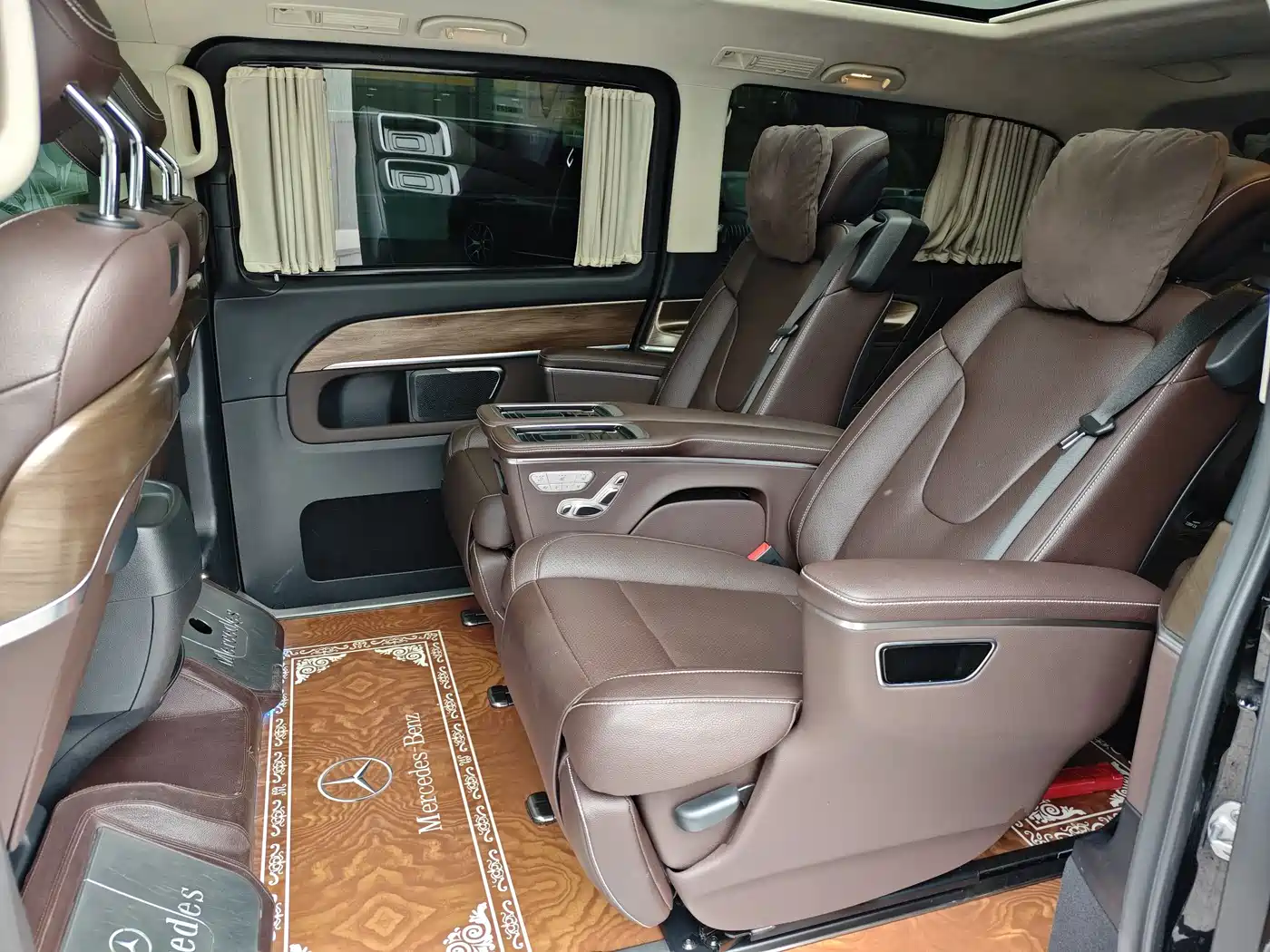 Mercedes-Benz V-Class 2021 V 260 L Long Wheelbase Luxury Edition фото 8