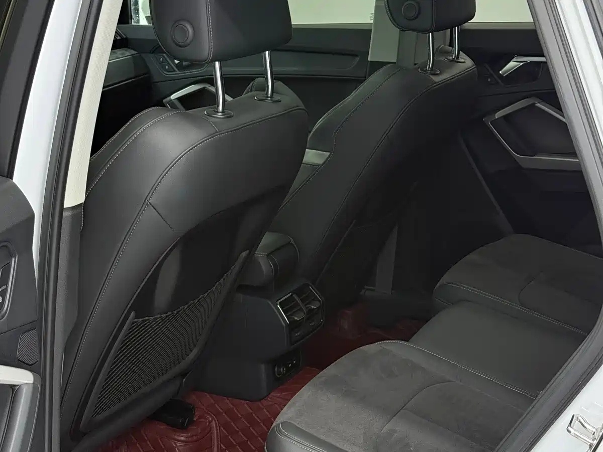 Audi Q3 2023 35 TFSI Fashion Dynamic (1.4T) фото 10