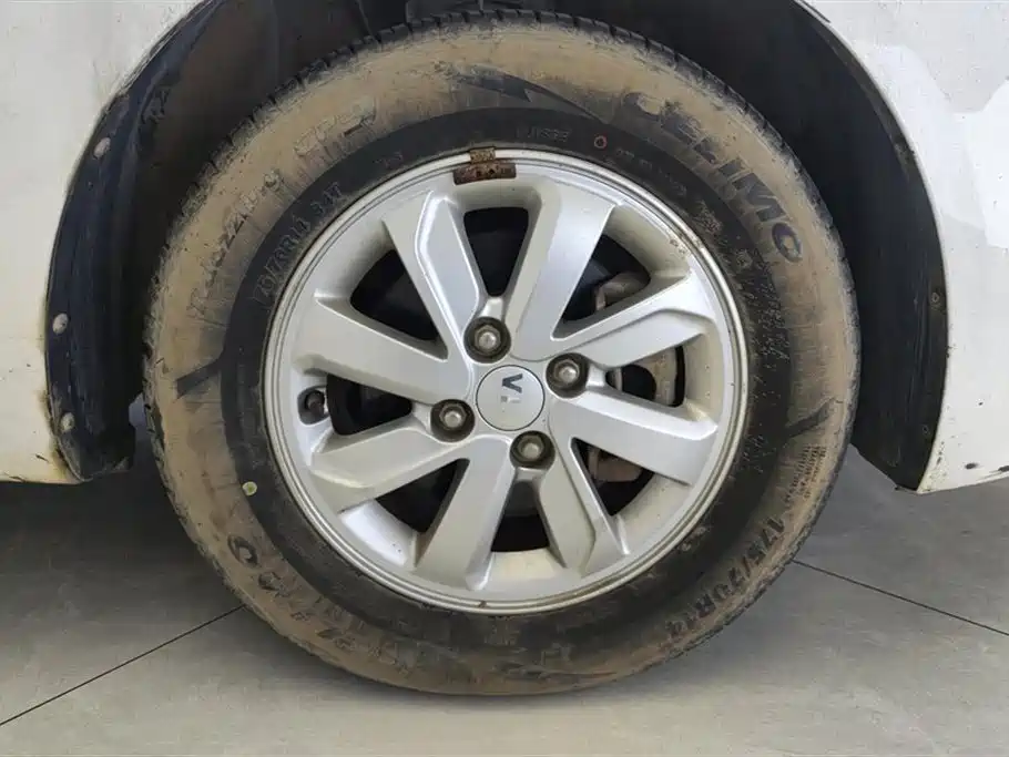 Kia K2 2015 Sedan 1.4L MT GLS фото 6