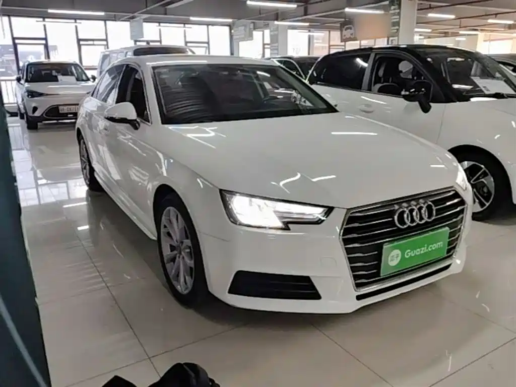 Audi A4L 2017 Plus 40 TFSI Progressive фото 4