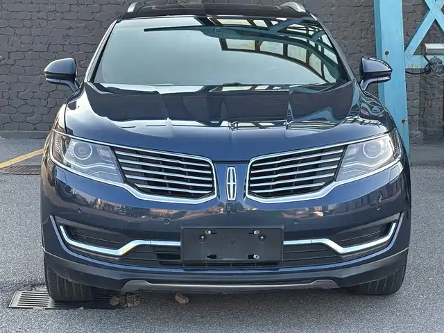 Lincoln MKX 2017 2.0T 2WD Premium Edition — фото 2