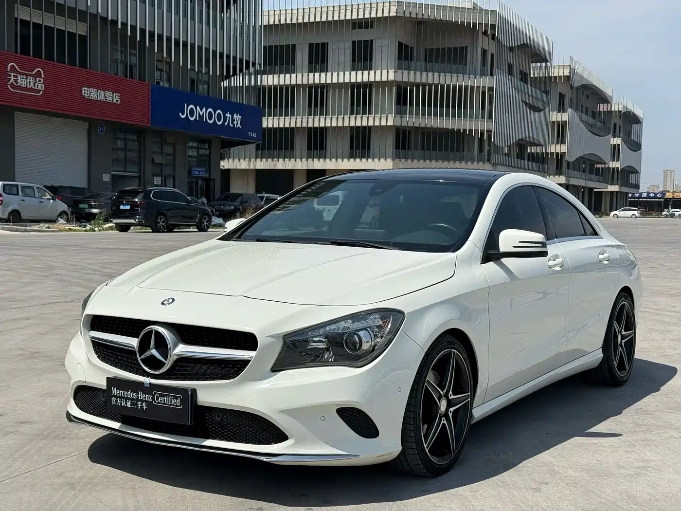 Mercedes-Benz CLA (Import) 2017 CLA 200 Dynamic фото 2