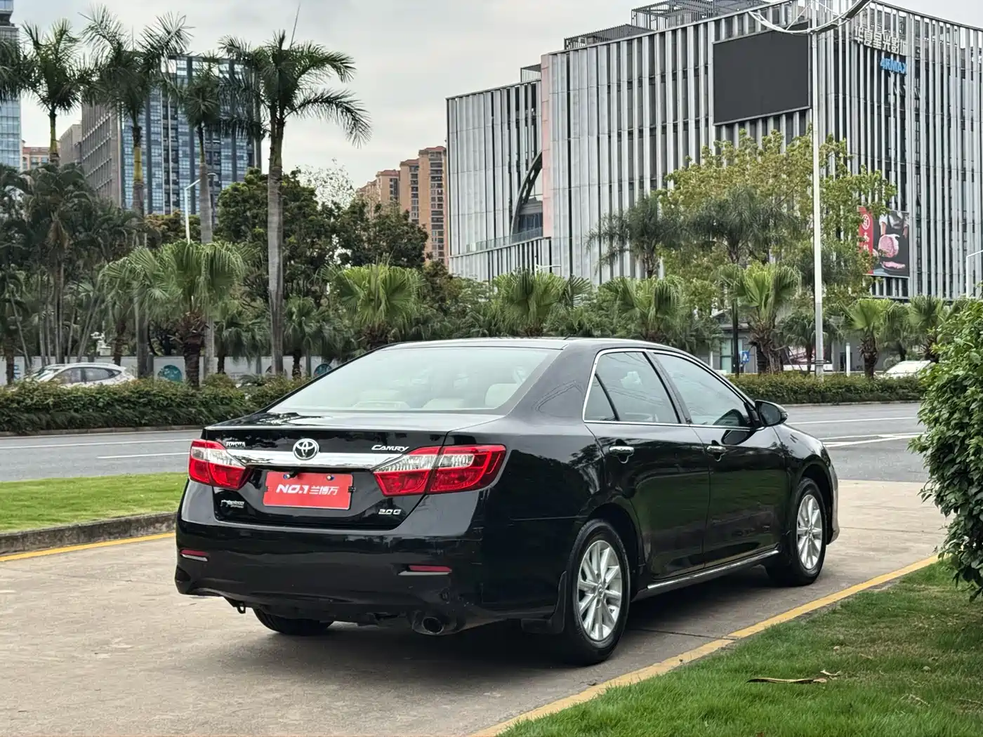 Toyota Camry 2012 2.0G Luxury Navigation Edition фото 9