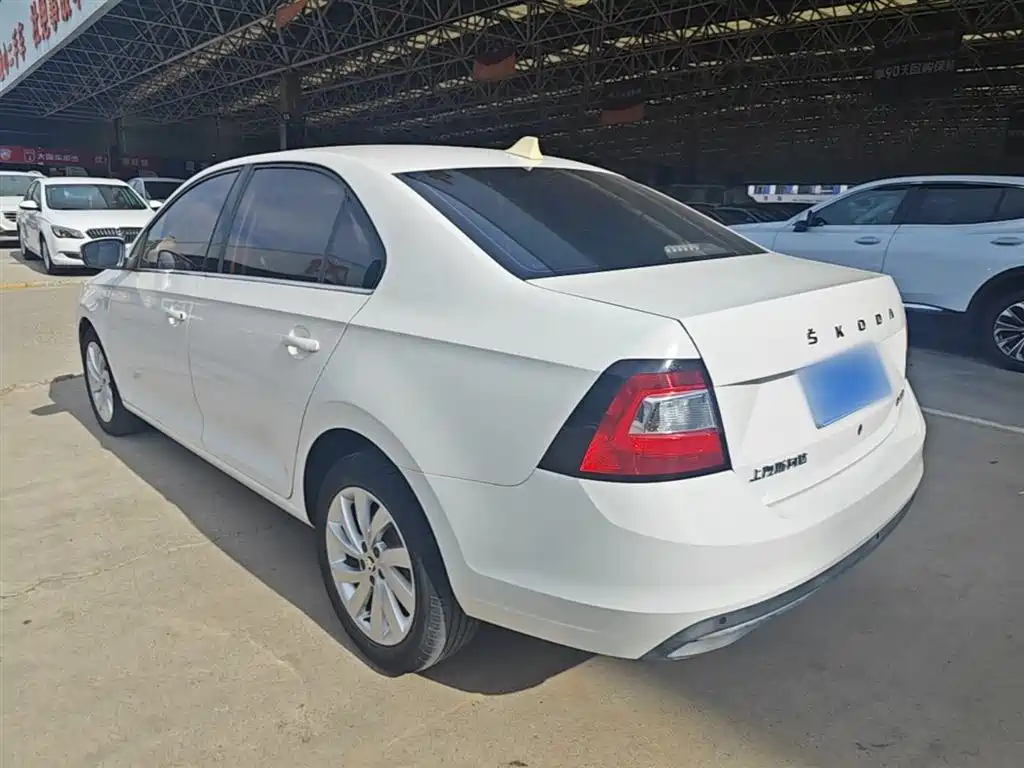 Škoda Rapid 2019 1.5L Automatic Comfort China V фото 5