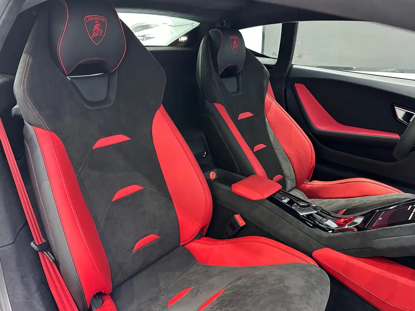 LAMBORGHINI HURACÁN