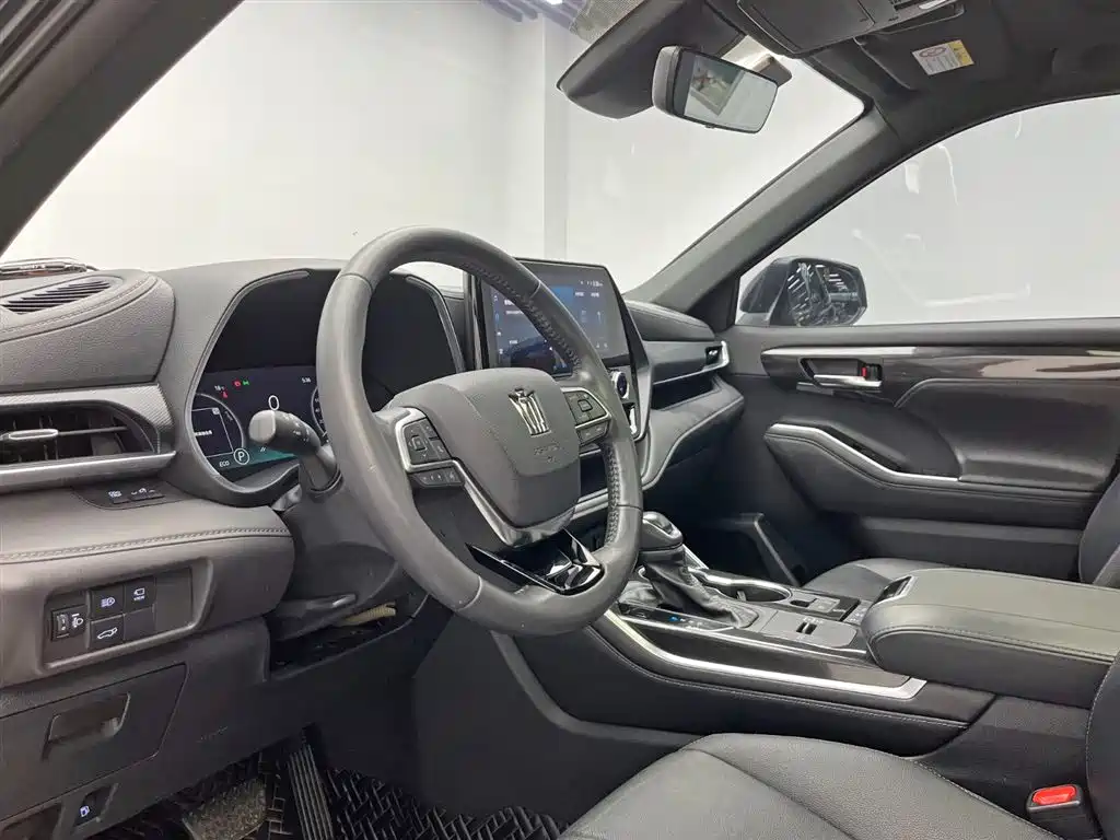 Toyota Crown Kluger 2022 2.5L HEV 4WD Premium Edition фото 15
