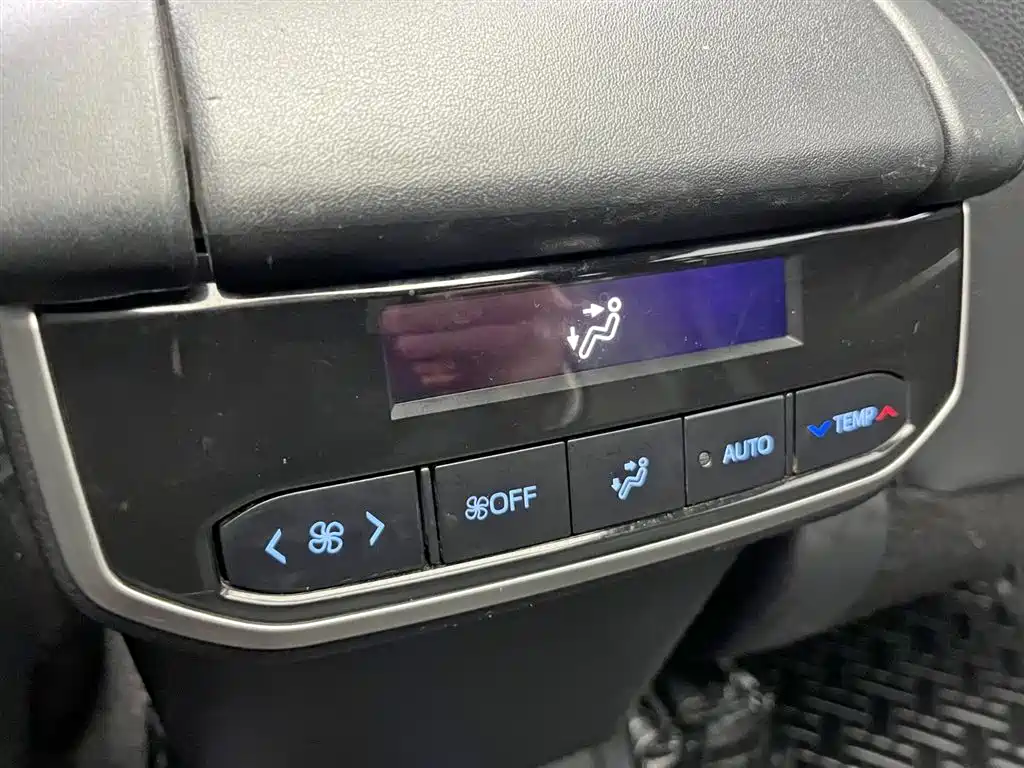 Toyota Crown Kluger 2022 2.5L HEV 4WD Premium Edition фото 21