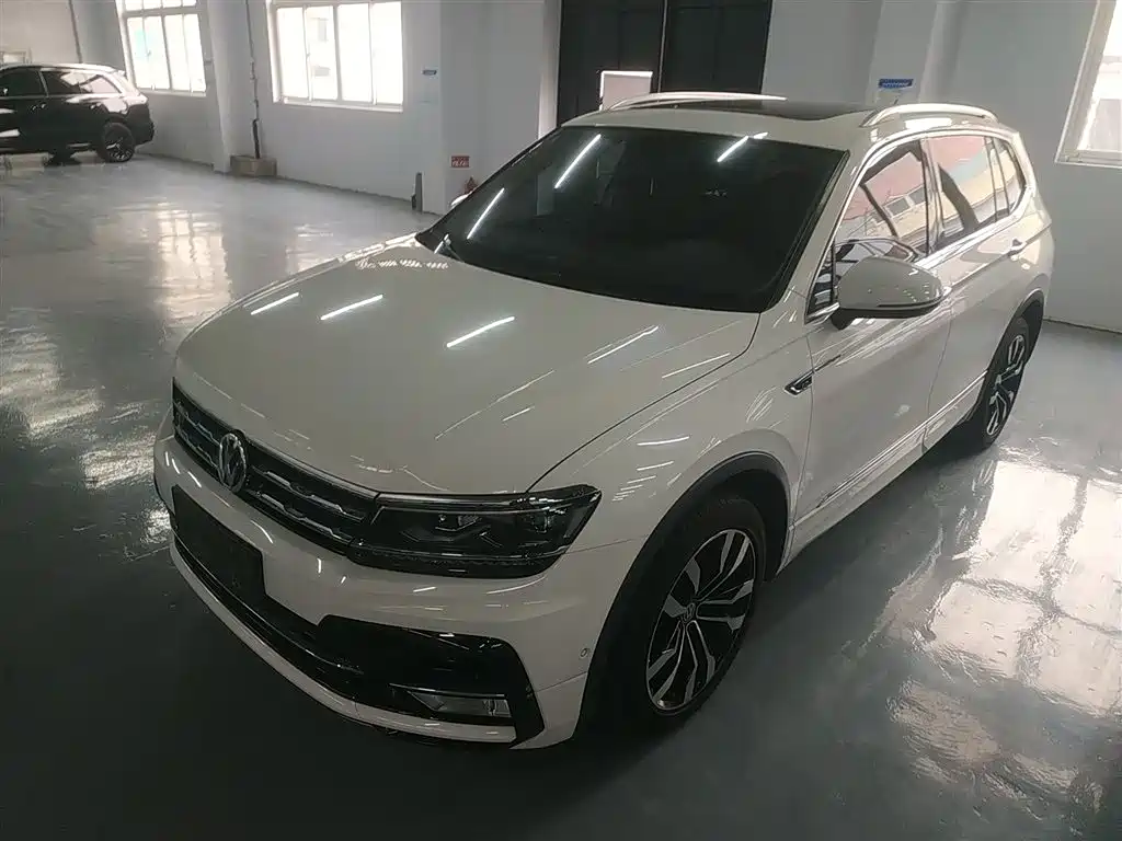 Volkswagen Tiguan L 2019 330TSI Automatic 2WD R-Line Flagship Edition China VI