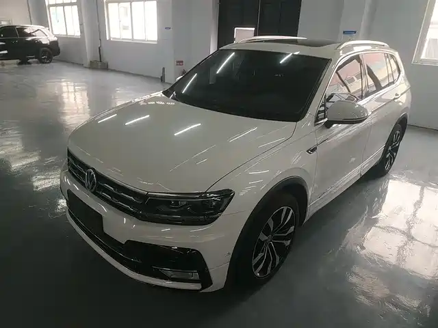  Volkswagen Tiguan L 2019 330TSI Automatic 2WD R-Line Flagship Edition China VI