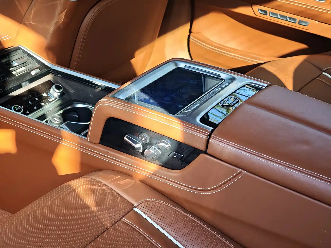 BMW 7 Series 2017 750Li xDrive Customized Edition (4-Seater) фото 20