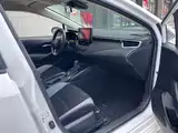 Photo 12 - Toyota Corolla