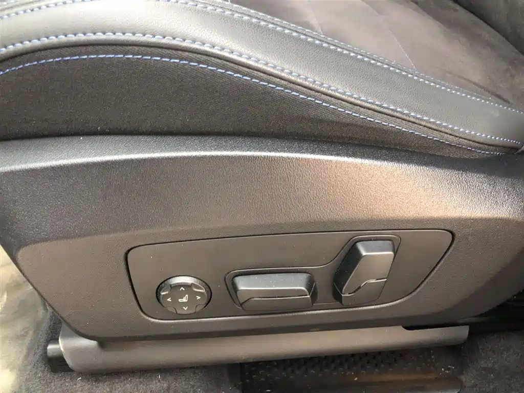 BMW X1 M35Li 2024 M35Li фото 10