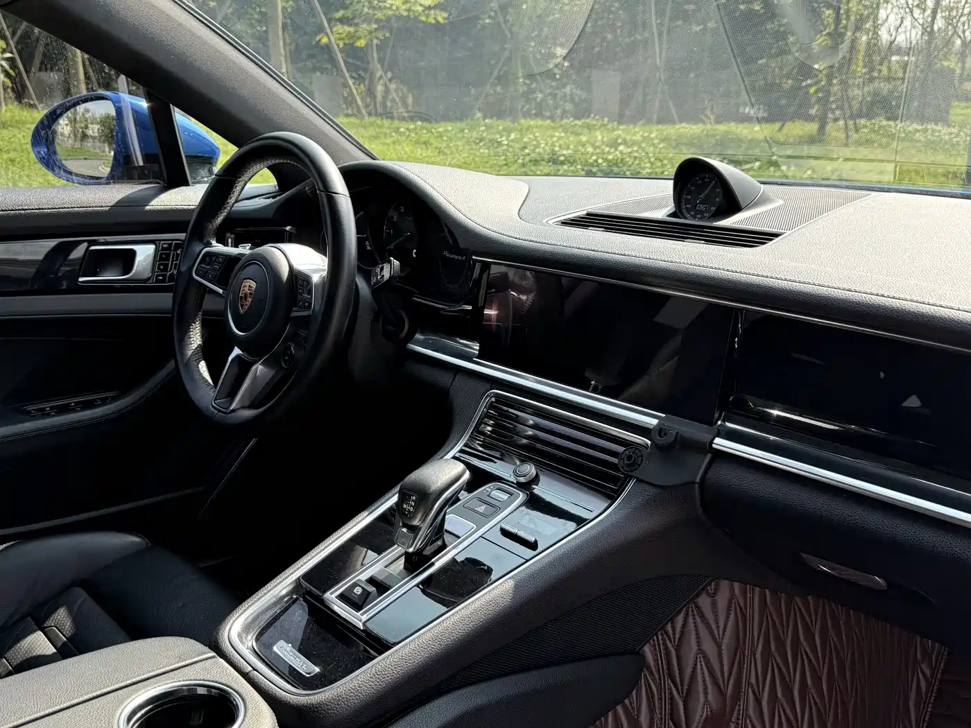 Porsche Panamera New Energy 2017 Panamera 4 E-Hybrid Executive Long Wheelbase 2.9T фото 5