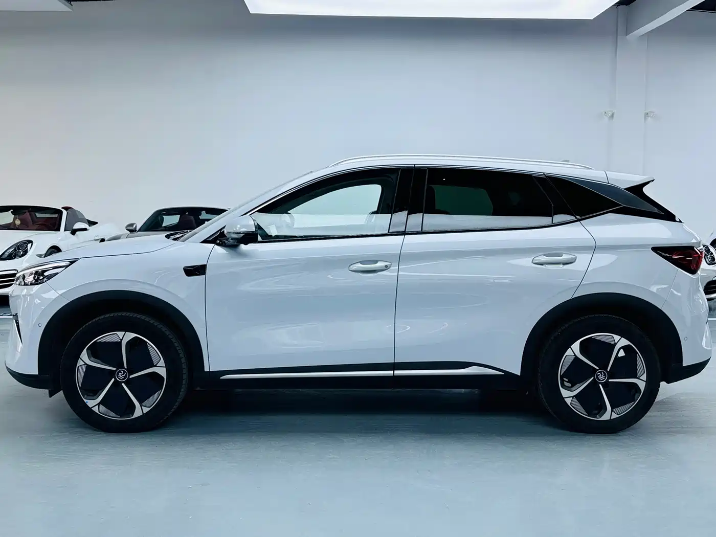 BYD Yuan PLUS 2025 Smart Drive 510KM Surpass Edition фото 12