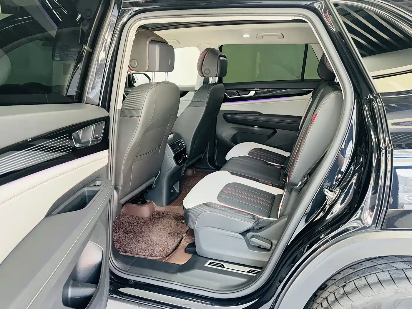 Volkswagen Teramont 2023 Teramont X 380TSI 4WD Premium Flagship фото 11