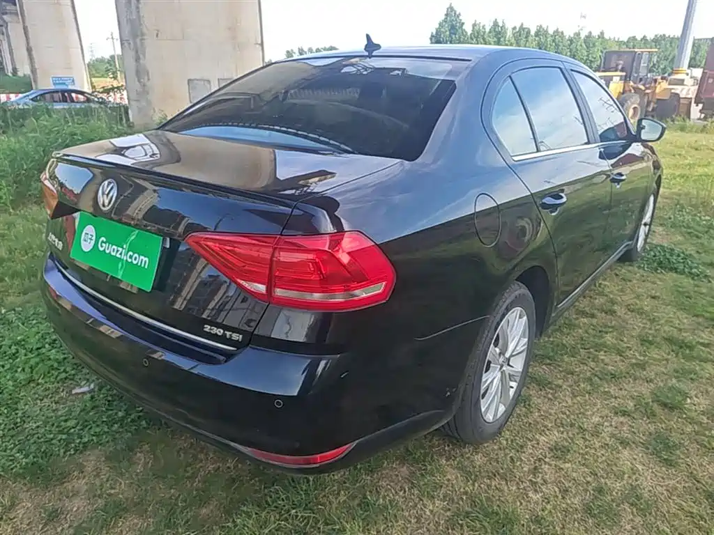 Volkswagen Lavida 2017 230TSI DSG Comfort Edition фото 7