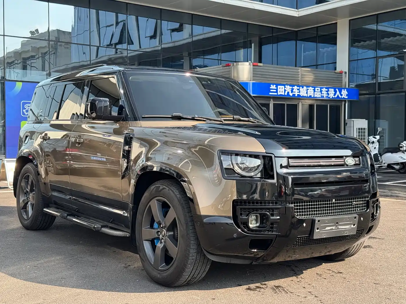 Фото 3 - Land Rover Defender