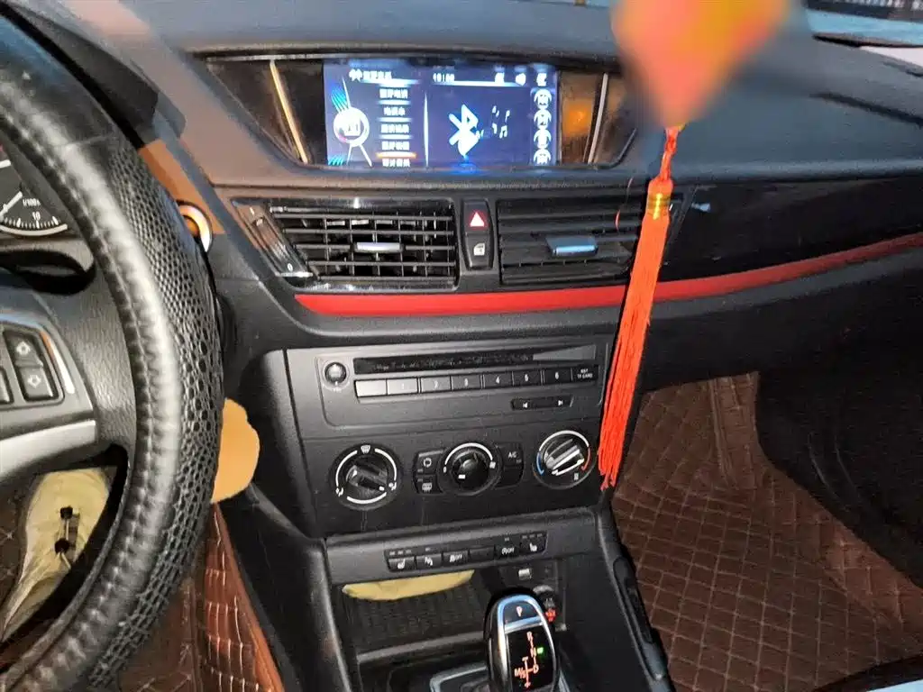 BMW X1 2015 Model sDrive18i Fashion Advanced Edition фото 6