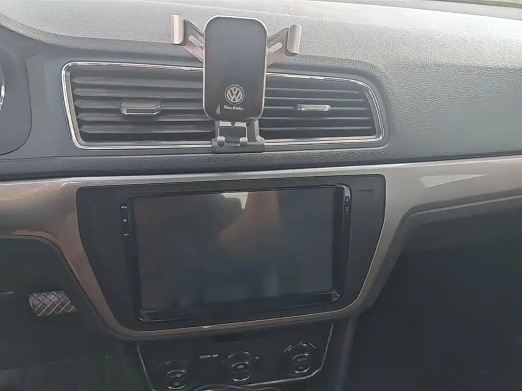 Volkswagen Lavida 2017 230TSI DSG Comfort Edition фото 13