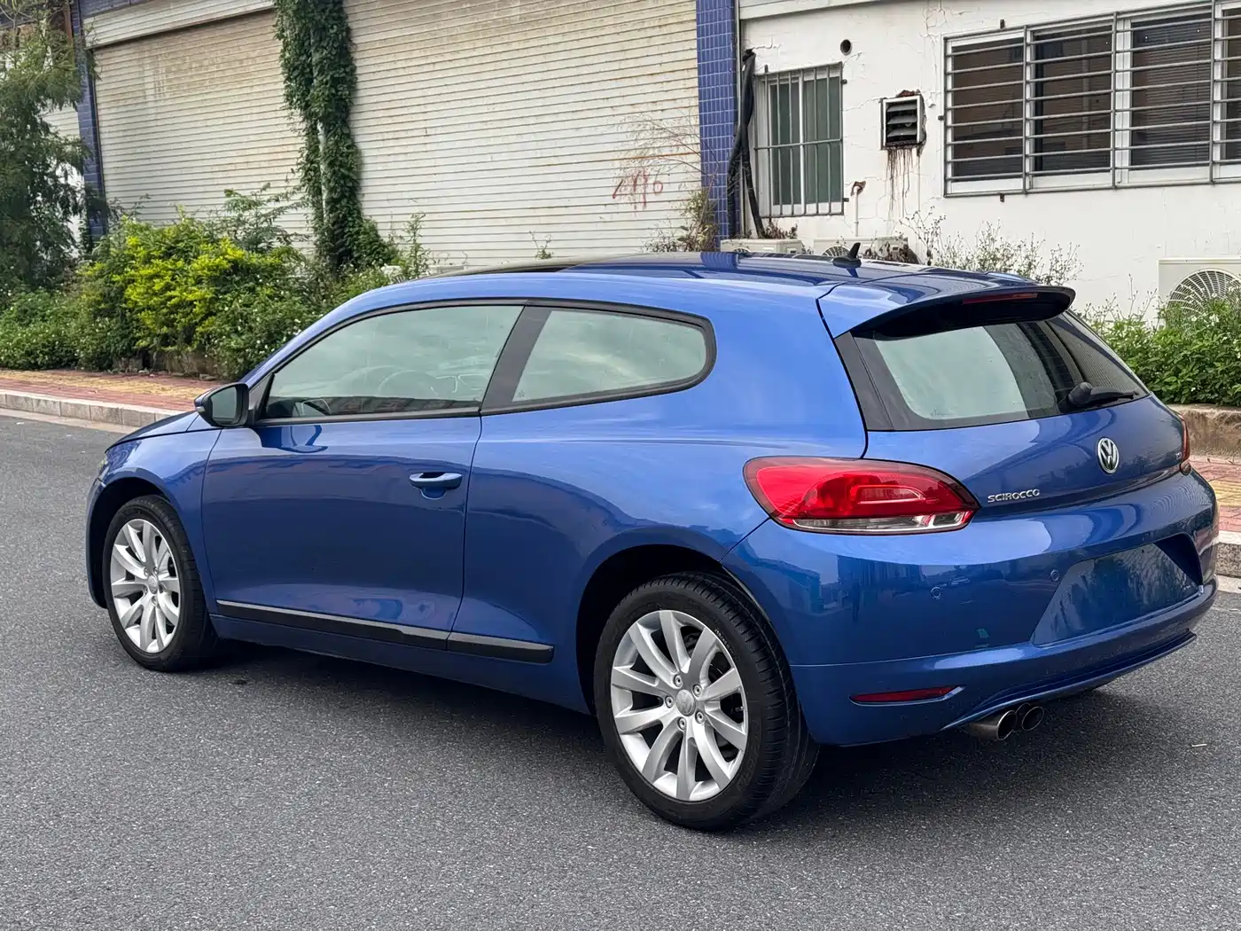 Volkswagen Scirocco 2009 1.4TSI Luxury Edition фото 6