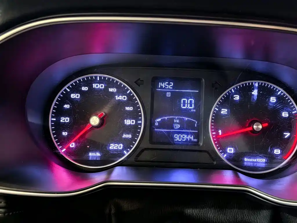 Roewe RX3 2018 2018 1.6L Manual Internet Smart Edition