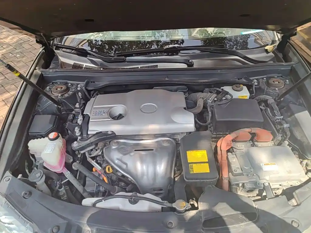 Photo 16 - Lexus ES